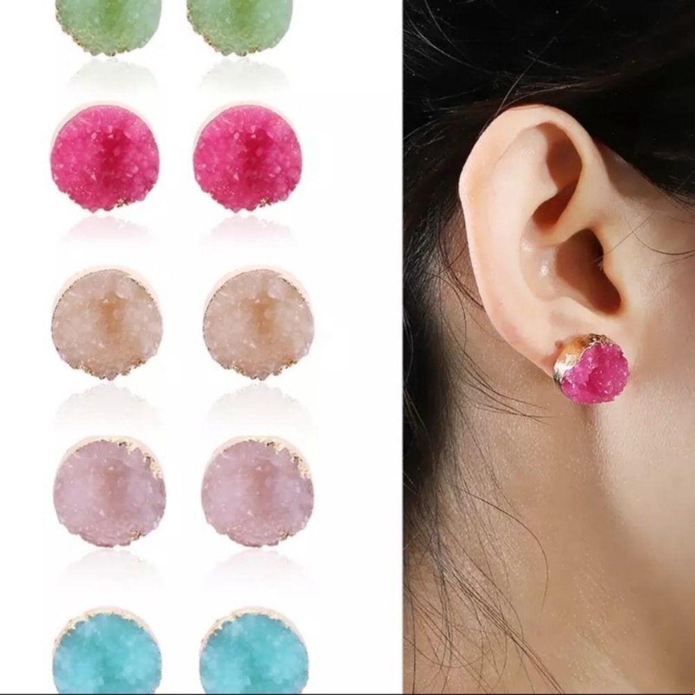 Anthro round quartz druzy taupe earrings - Picture 3 of 5